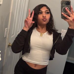 Meet your Posher, Bre